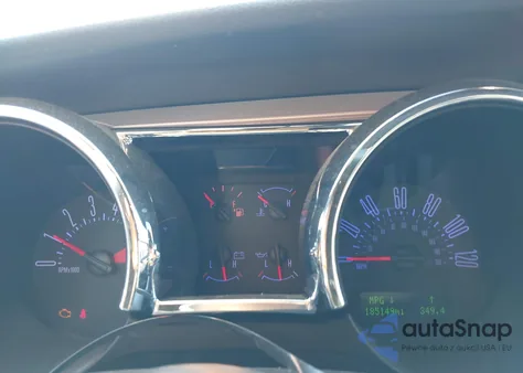 2009 Ford Mustang V6/V6 Premium from USA, damaged, VIN 1ZVHT80N695139082